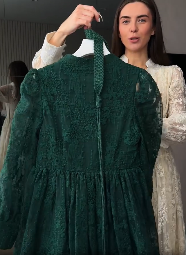 Ženska obleka z V-izrezom, bogato vezena-SI