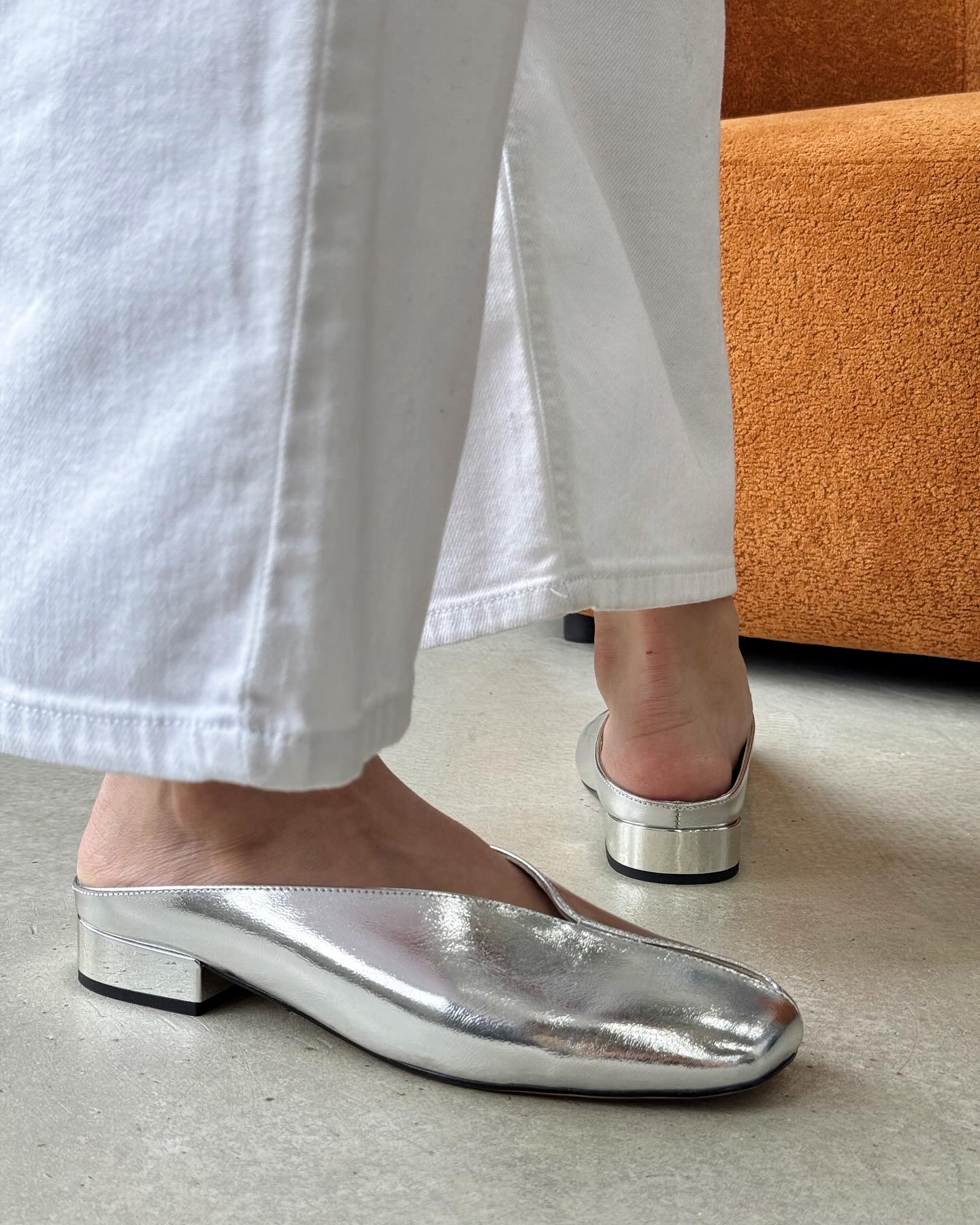 Vasarinės moteriškos basutės iš minkštos odos, kvėpuojančios ir patogios.-LT