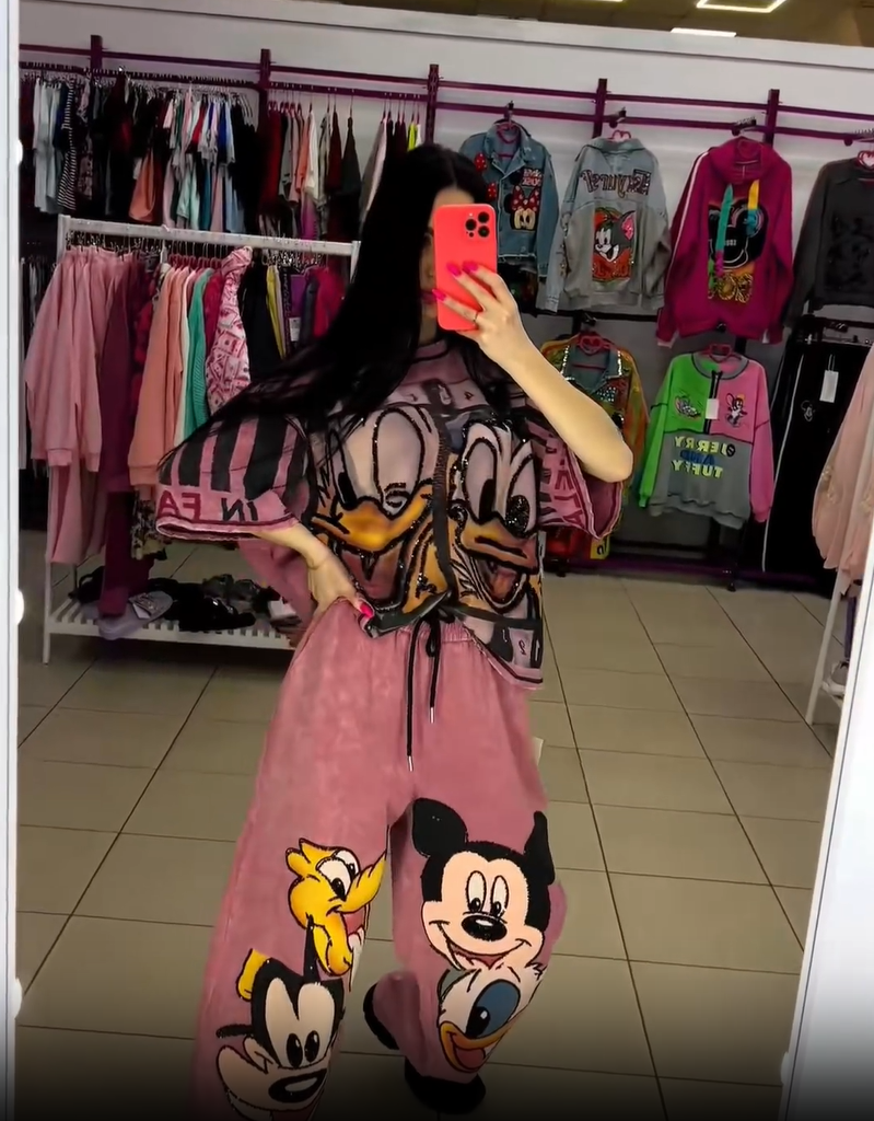 Conjunto de top y pantalón con temática de Donald Duck y Mickey Mouse-ES