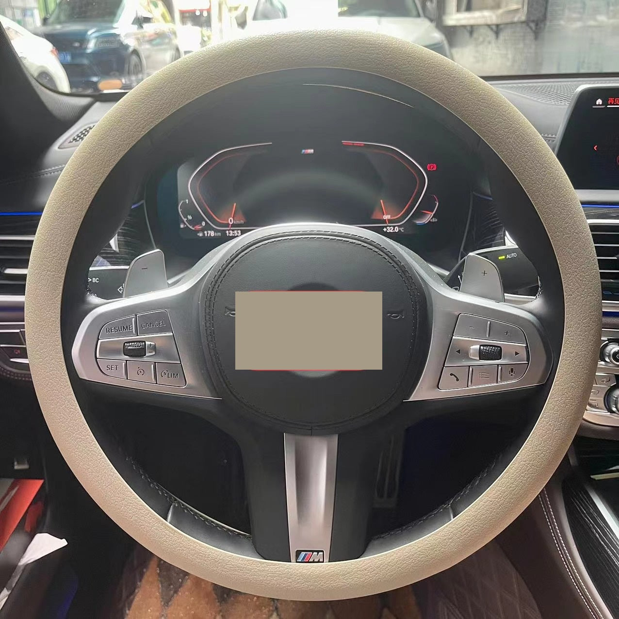 Automobilio vairo dangtelis-LT