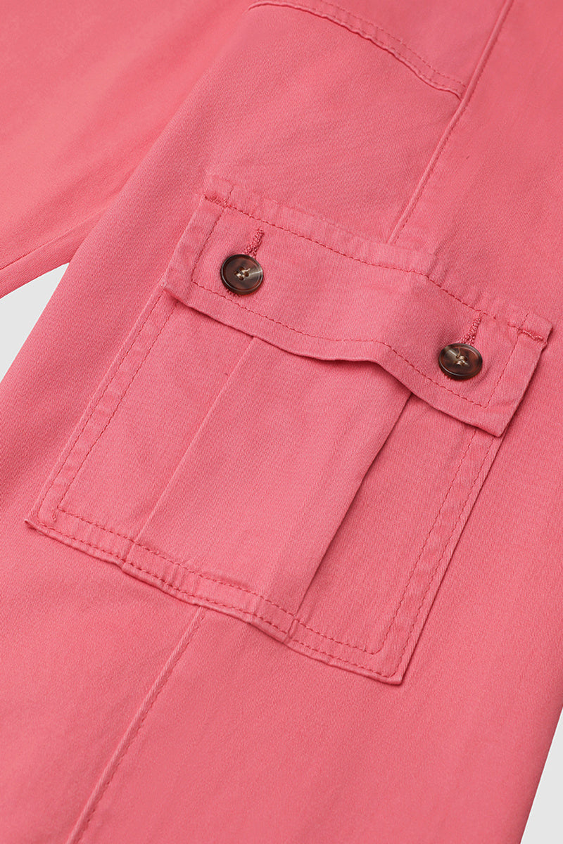 Kapri kelnės su kišenėmis ir vidutinio aukščio juosmeniu, klostėmis apačioje ir keliomis kišenėmis-LT