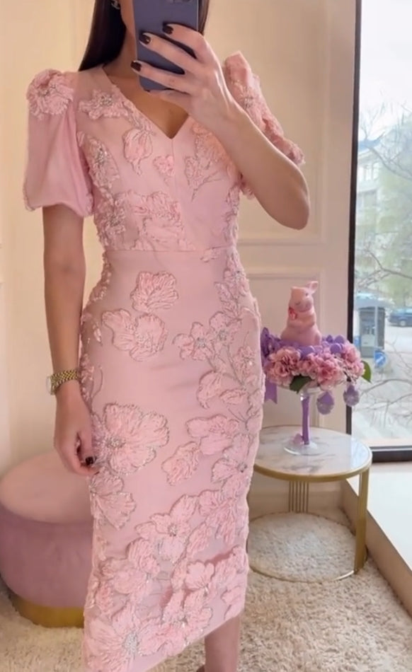 Κομψό γυναικείο καλοκαιρινό φόρεμα με κεντημένα λουλούδια και κρύσταλλα-GR