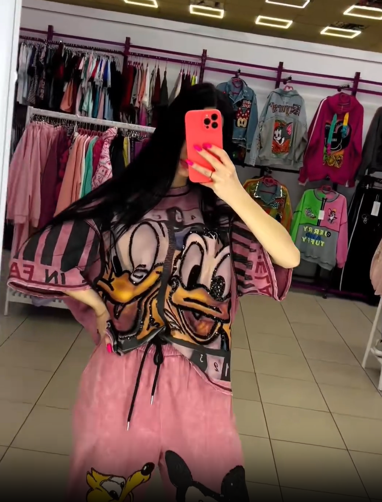 Conjunto de top y pantalón con temática de Donald Duck y Mickey Mouse-ES