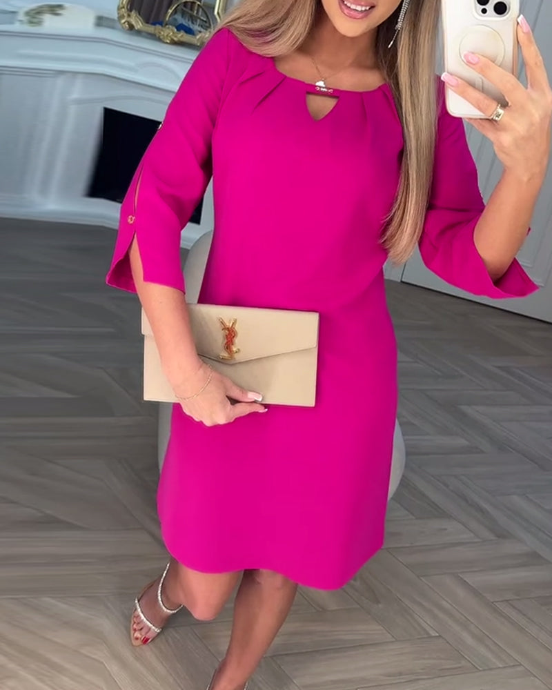 Eleganta, vienkrāsaina, vienkārša V veida kleita-LV