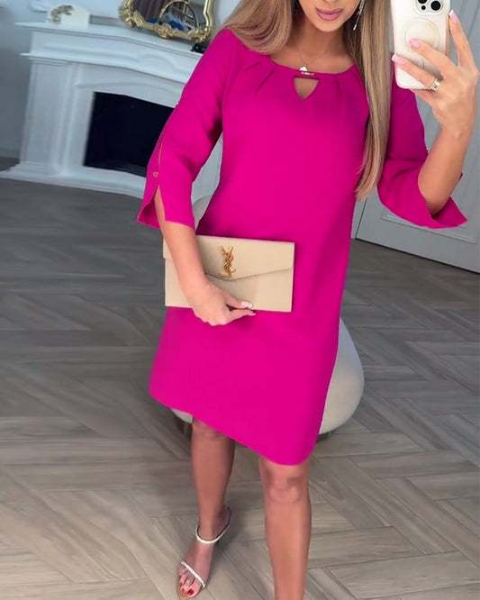 Eleganta, vienkrāsaina, vienkārša V veida kleita-LV