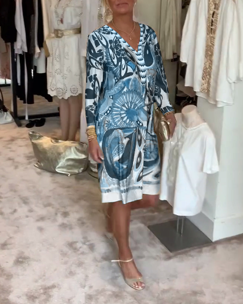 Ležerna obleka z V-izrezom in vintage potiskom-SI