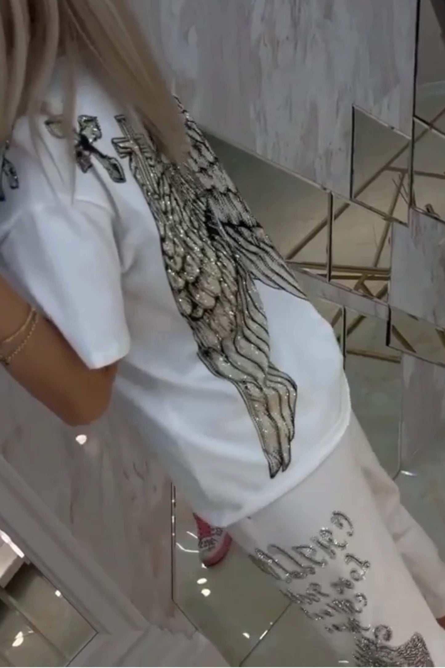 Moteriškas dviejų dalių komplektas: palaidinė ir kelnės su moderniu rombo raštu-LT