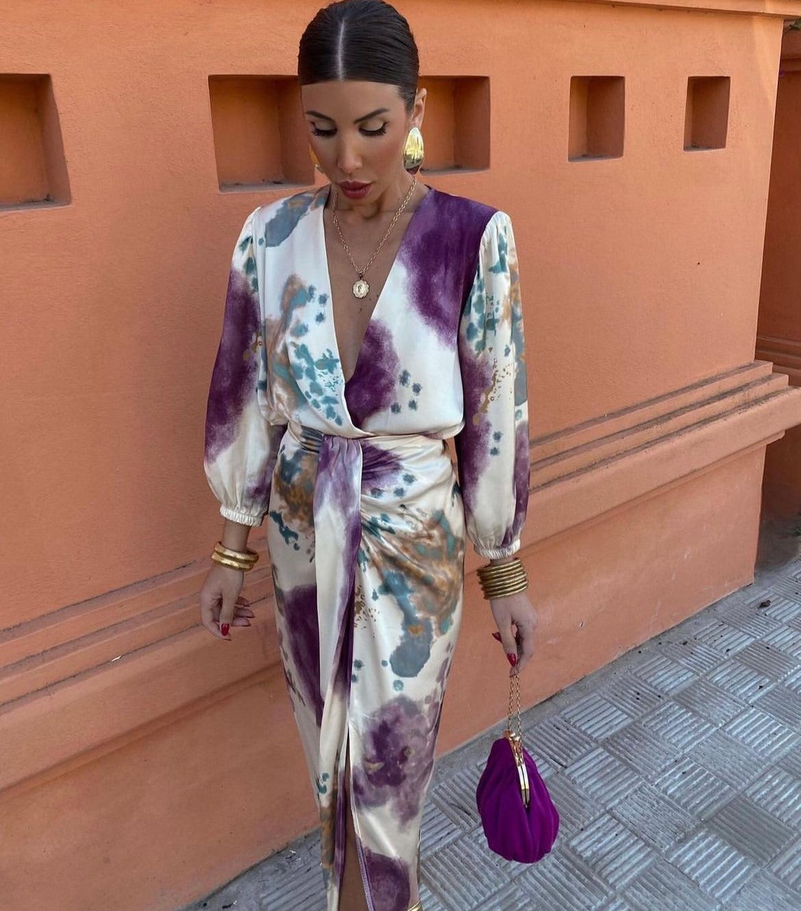 Elegante vestido morado con escote en V💜-ES