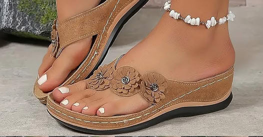 🌸【EU 35-43】Patogios gėlėtos basutės su pleištiniais raštais-LT