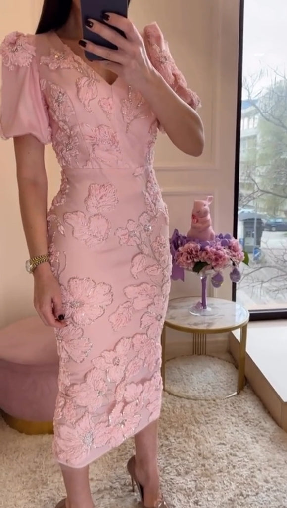 Κομψό γυναικείο καλοκαιρινό φόρεμα με κεντημένα λουλούδια και κρύσταλλα-GR