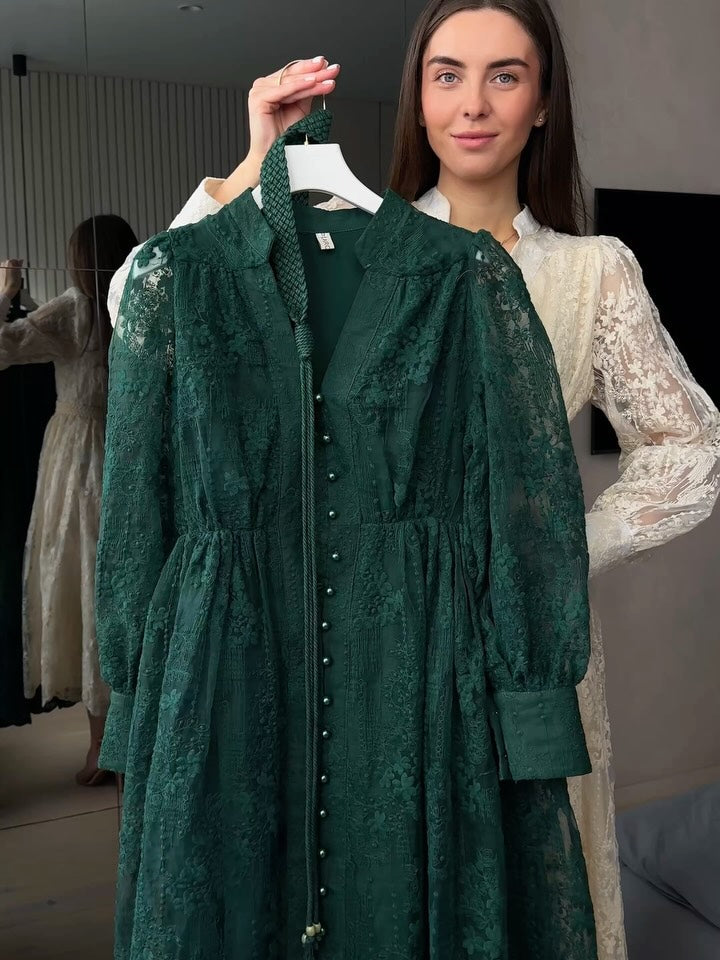 Ženska obleka z V-izrezom, bogato vezena-SI