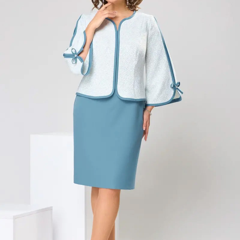 Elegante top con lazo y falda con abertura en la espalda.-ES