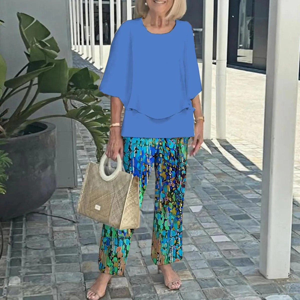 Conjunto de pantalón estampado de manga corta y cuello redondo casual para mujer-ES