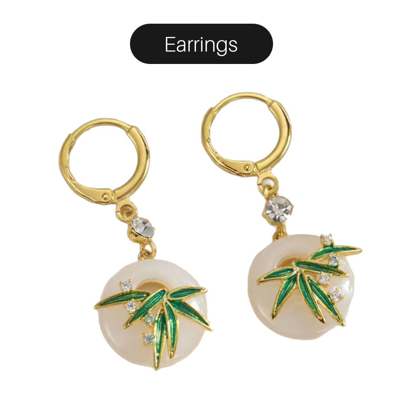 Σκουλαρίκια και κολιέ από μπαμπού σε μοντέρνο ανατολίτικο στιλ-GR