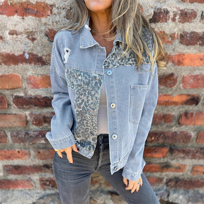 Chaqueta vaquera a la moda con estampado de leopardo y diseño patchwork.-ES